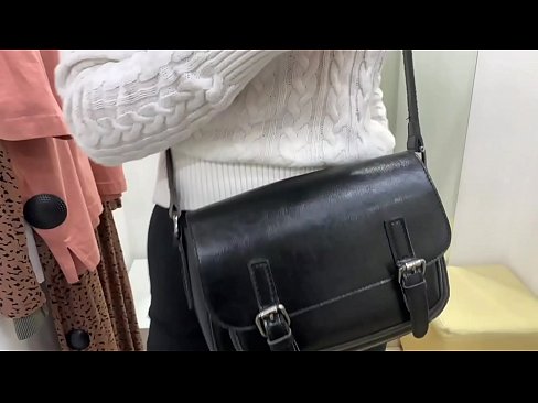 ❤️ Masturbasi umum saka asu enom FeralBerry karo dildo ing kamar fitting Video anal ing jv.porn-evooli.ru ﹏